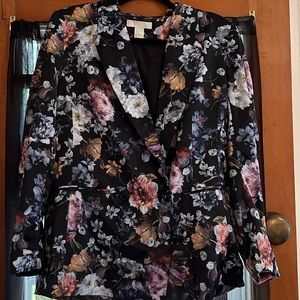 H&M Floral Blazer from Ladies Tailoring